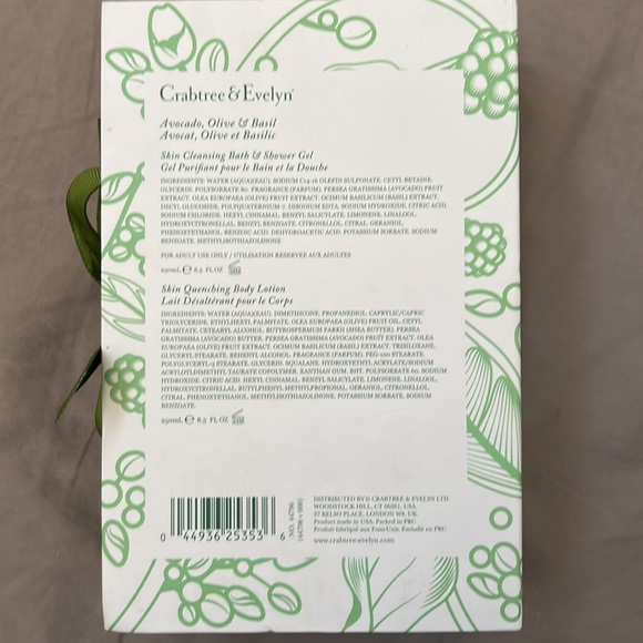 Crabtree & Evelyn Gift Set - Picture 5 of 5